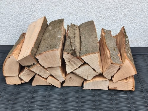 Brennholz trockenes - -,